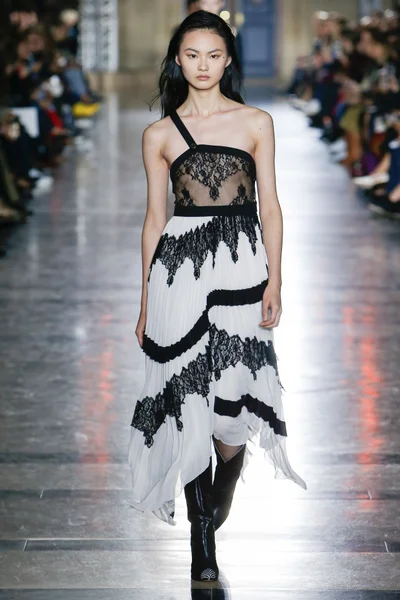 Look 56